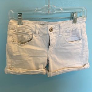 American Eagle super stretch white jean shorts